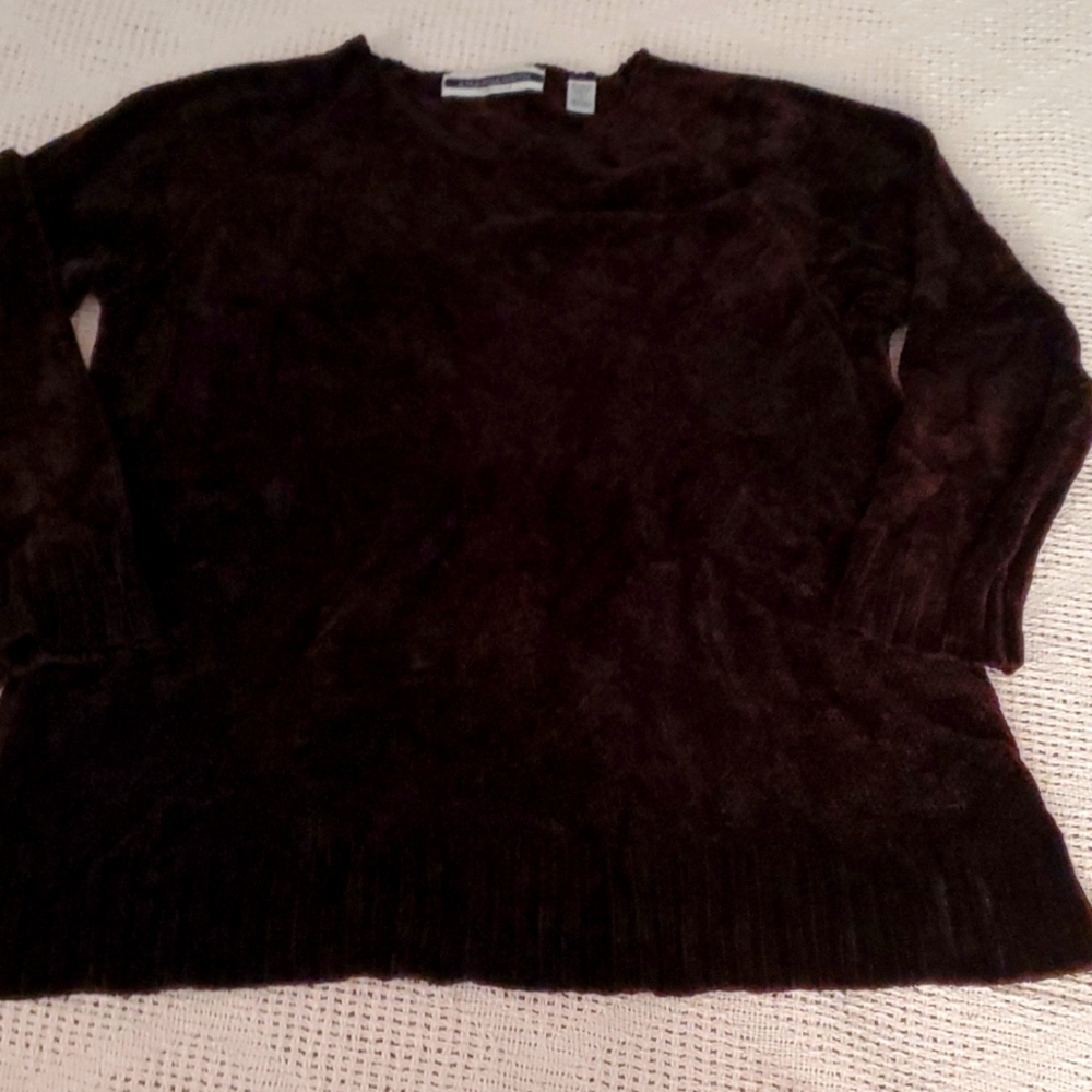 EUC chocolate chenille sweater